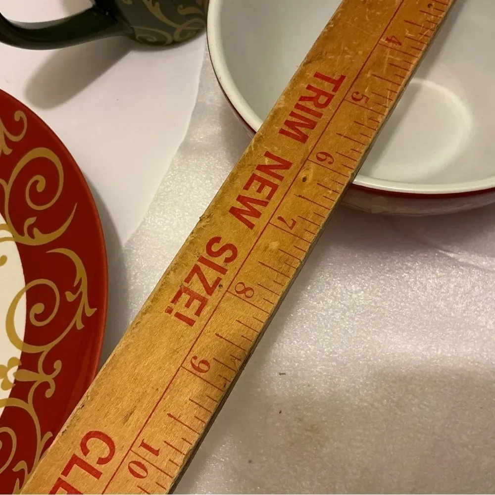 Gold Scroll by Noble Excellence Dinnerware 4 Piece Set Red Green Dinnerware Set